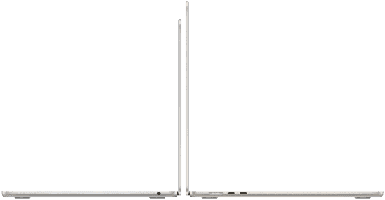 MacBook Air รุ่น 13 นิ้ว และ 15 นิ้ว ที่เปิดกางอยู่และวางหันหลังชนกัน