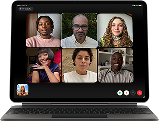 iPad Air, ติดเข้ากับ Magic Keyboard, สีดำ, หน้าจอแสดงการโทร FaceTime แบบกลุ่ม